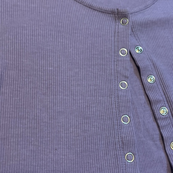 Crop Button Down - Picture 5 of 8